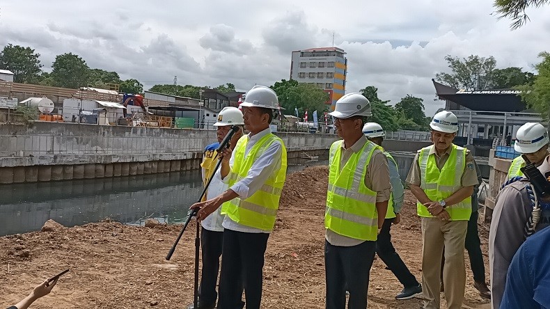 Presiden Jokowi Ungkap Sodetan Kali Ciliwung Bakal Rampung April 2023