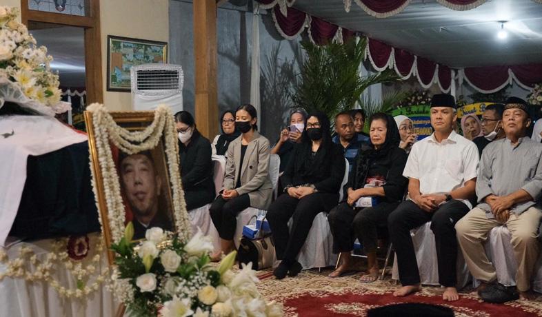  Ganjar Kenang Dubes M Prakosa: Beliau Bawa Rekom PDIP untuk Saya Jadi Gubernur Jateng