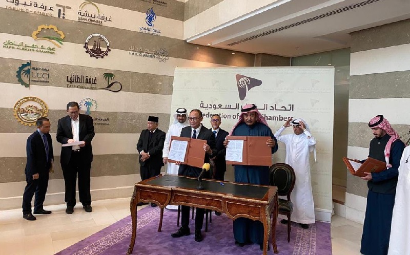 Misi Dagang ke Arab Saudi, Mendag Zulhas Pastikan Kebutuhan Jemaah Haji dan Umrah Tercukupi