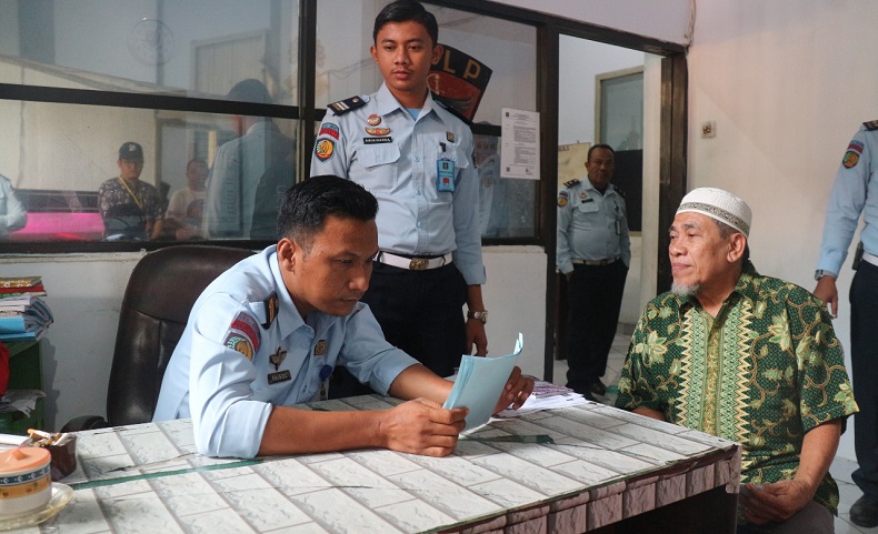 Bebas Bersyarat, Napiter Slamet Rudhu Pilih Buka Usaha Jualan Tahu dan Tempe 