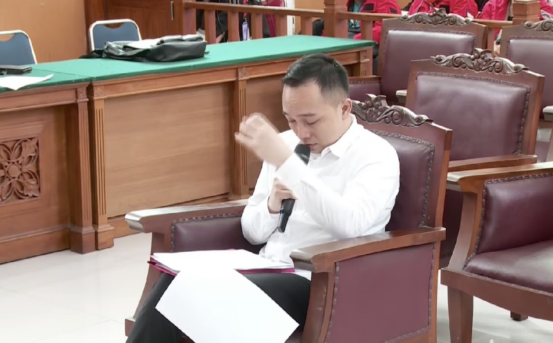 Ricky Rizal Bergetar Menangis Baca Pleidoi: Saya Tidak Pernah Tahu Rencana Pembunuhan