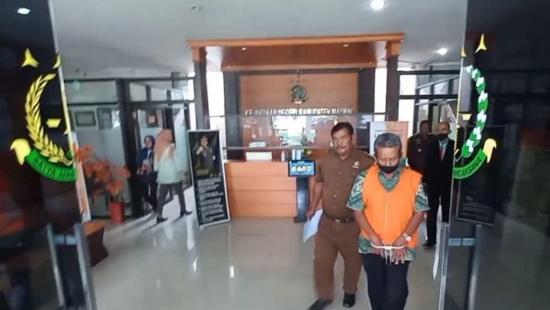 Kejari Tahan Tersangka Kasus Korupsi Distribusi Pupuk Subsidi di Madiun