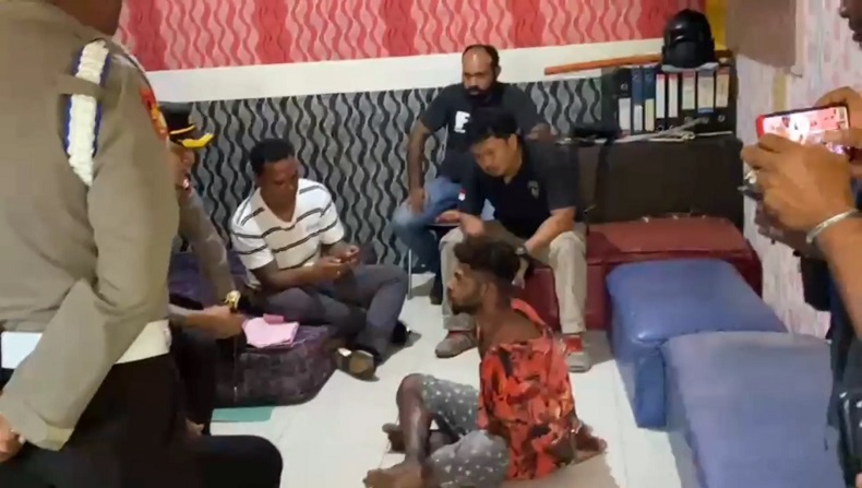 Polisi Tangkap Pelaku Pembakaran Perempuan yang Dituduh Penculik Anak di Sorong