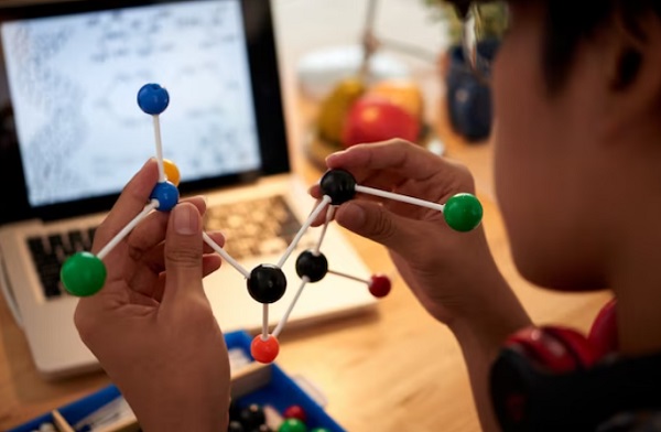 7 Contoh Soal Tekanan Hidrostatis, Lengkap dengan Pembahasan