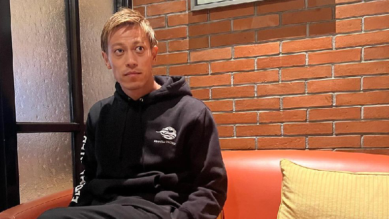 Betah di Indonesia, Benarkah Keisuke Honda akan Kolaborasi dengan Shin Tae-yong Tangani Timnas?