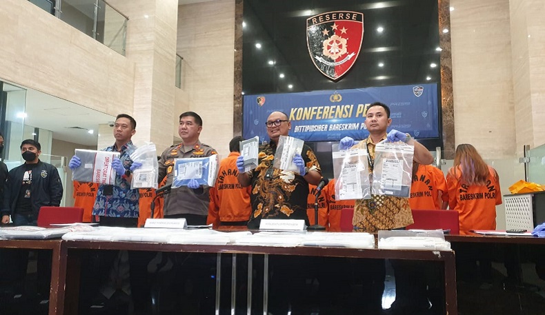 Bareskrim Tangkap Sindikat Judi Online Mastertogel yang Pasang Iklan di Website Pemerintah