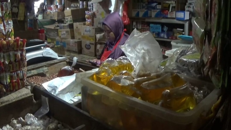 Minyak Kita Langka di Pasar Purwakarta, Harga Migor Kemasan pun Naik