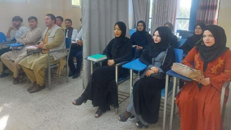 Taliban Kembali Tegaskan Aturan Kontroversial, Larang Perempuan Ikut Ujian Masuk Universitas