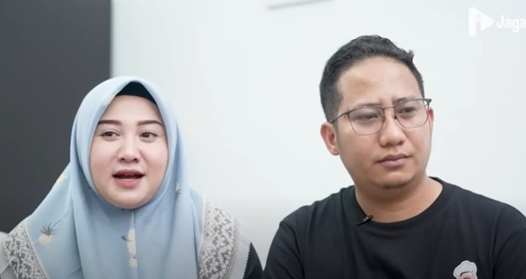 Dulu Diremehkan, Kini Suami Istri Ini Sukses Jual 700.000 Pentol Cilok Sebulan