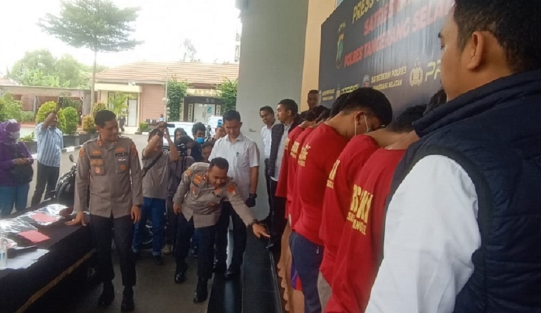 Balas Dendam Jadi Motif 7 Suporter Persita Lempar Batu ke Bus Persis Solo