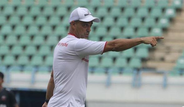 Fabio Lefundes Ingin Mundur dari Kursi Pelatih Madura United: Silakan Cari Pengganti!