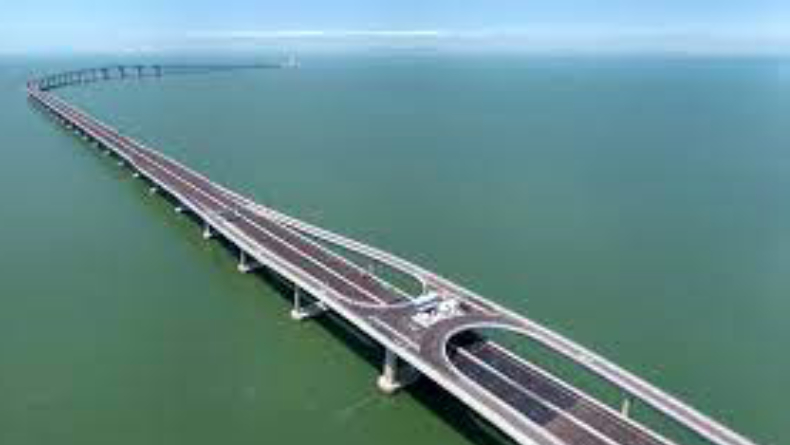 6 Jembatan Paling Aneh dan Ekstrem yang Pernah ada di Dunia, Berani Coba?