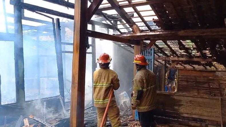 Kebakaran di Permukiman Padat Penduduk di Blora, 4 Rumah Ludes Terbakar