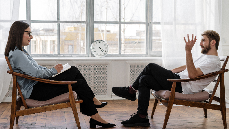 Ciri-ciri Orang yang Cocok Masuk Jurusan Psikologi, Kamu Termasuk?