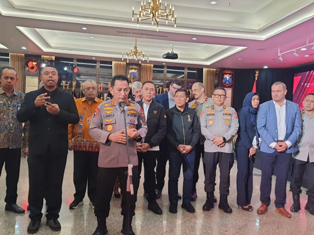 Kapolri Minta Kapolda Metro Jaya Usut Tuntas Pelemparan Bus Persis Solo