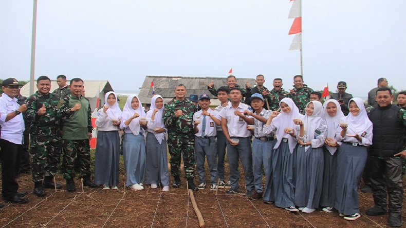 Peduli Pembentukan Karakter Generasi Penerus Bangsa, Pangdam Siliwangi Sambangi Sekolah
