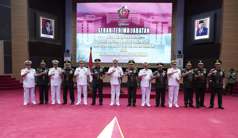Panglima TNI Pimpin Sertijab 7 Jabatan Strategis : Laksanakan Tugas dengan Selalu Bersinergi