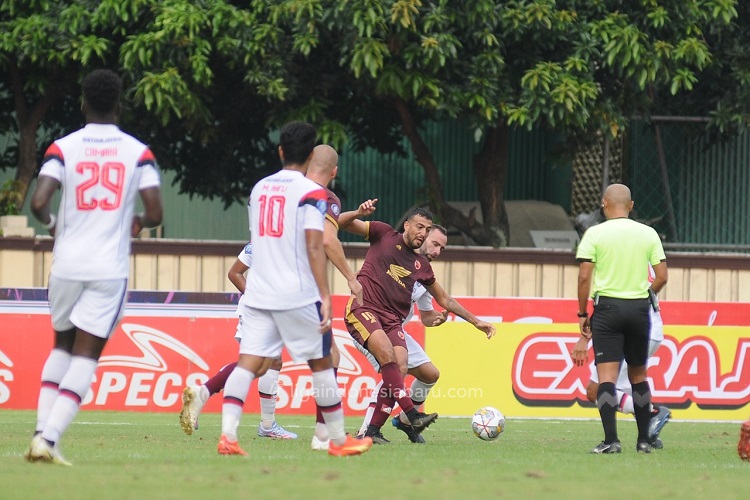 Hasil Liga 1: Drama 2 Kartu Merah, PSM Bungkam Arema FC