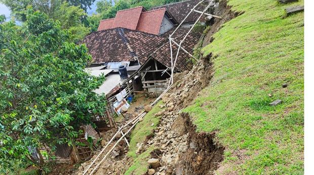 Area Parkir Tebing Breksi Longsor, Pengelola:  Masih Aman Dikunjungi