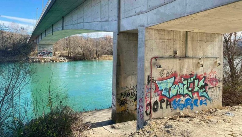 Grafiti Islamofobia Bernada Ancaman Ditulis di Jembatan: Kami Akan Bantai Perempuan dan Anak Muslim 