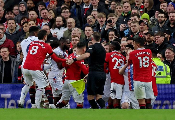 Investor Qatar Ingin Beli Man United dan Siapkan Dana Transfer Tak Terbatas