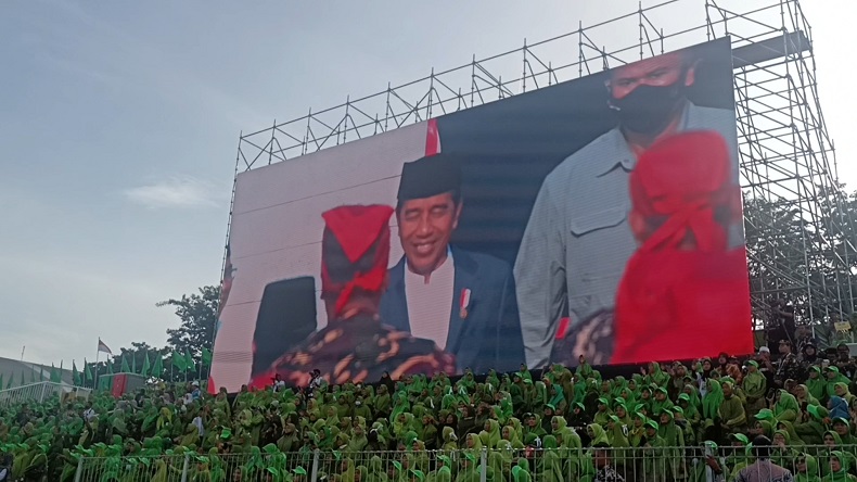 Presiden Jokowi Hadiri Peringatan 1 Abad NU, Ya Lal Wathon Menggema di Stadion Delta Sidoarjo