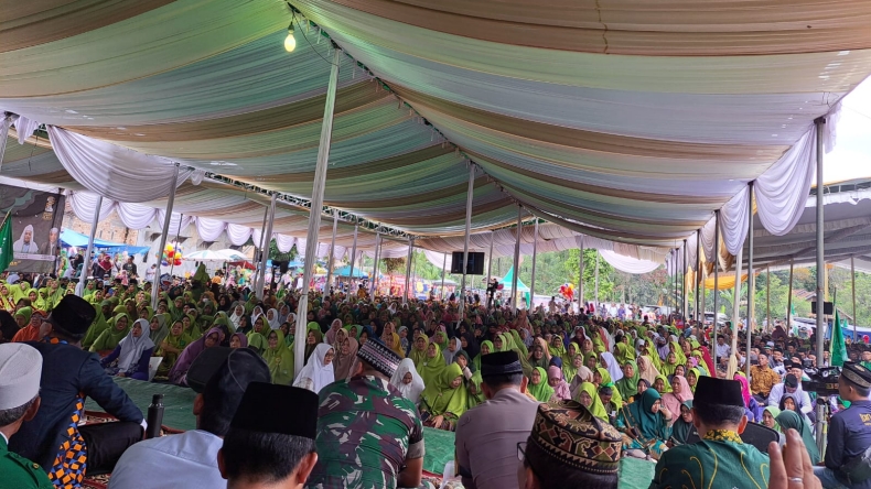 5.000 Warga Nahdliyin Padati Puncak Peringatan 1 Abad NU di Way Kanan