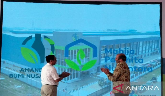 Pabrik Daur Ulang Botol Plastik Seluas 20.000 Meter Persegi Diresmikan di Bekasi