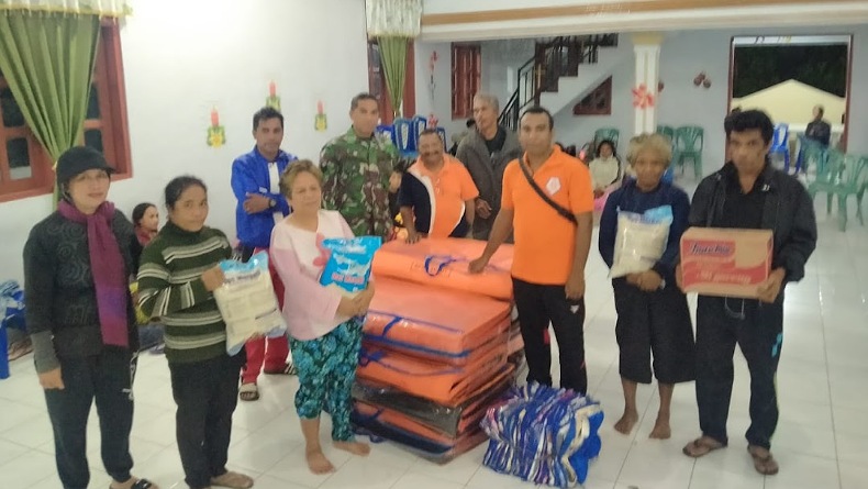 Aktivitas Gunung Karangetang Meningkat, 16 KK Diungsikan ke Gereja
