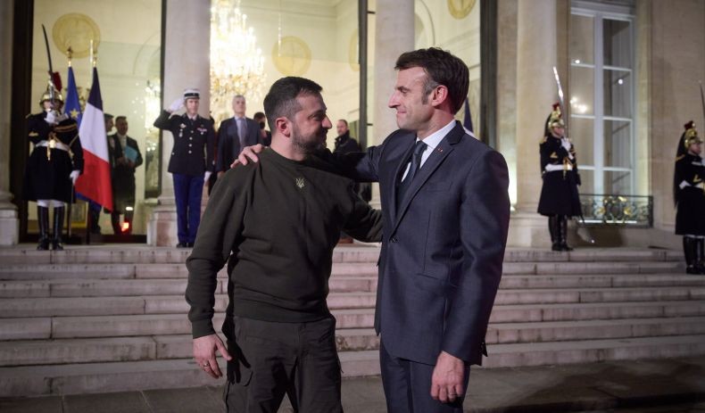 Presiden Prancis Macron Tolak Permintaan Zelensky Kirim Jet Tempur ke Ukraina, Ini  Alasannya