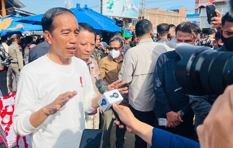 Jokowi Sebut Pasar Tradisional Bisa Bersaing dengan Pasar Modern: Harus Bersih, Tidak Kumuh
