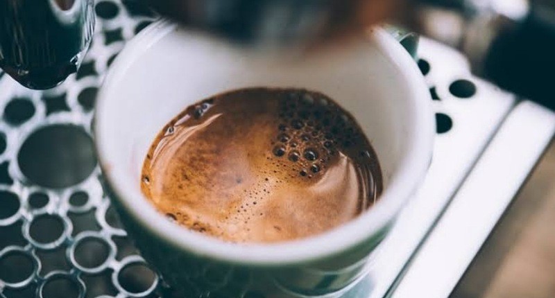 Hobi Nikmati Kopi ala Barista, Ini Cara Pilih Mesin Kopi Rumahan yang Tepat