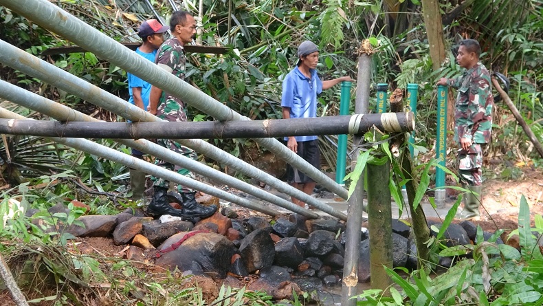 Atasi Kekeringan, TNI Bangun Sarana Air Bersih di Pekalongan