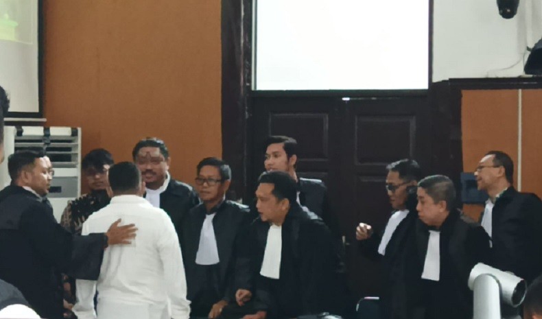 Ekspresi Kuat Ma'ruf Divonis 15 Tahun, Tak Salami Hakim Datangi Kuasa Hukum