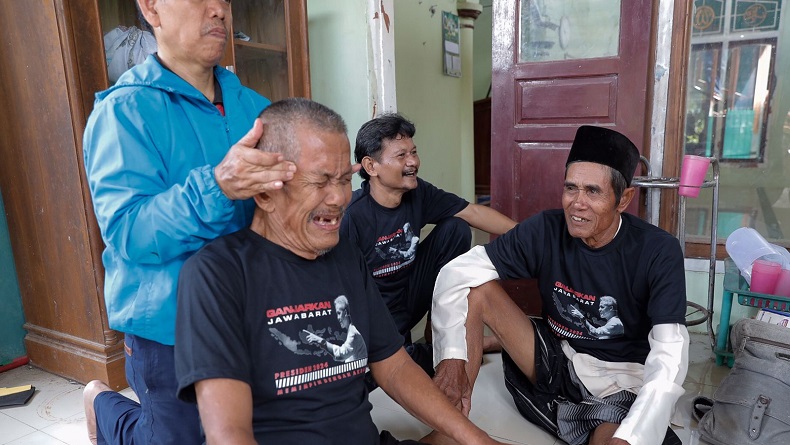Warga Cirebon Sambut Gembira Pengobatan Alternatif Gratis dari GMP