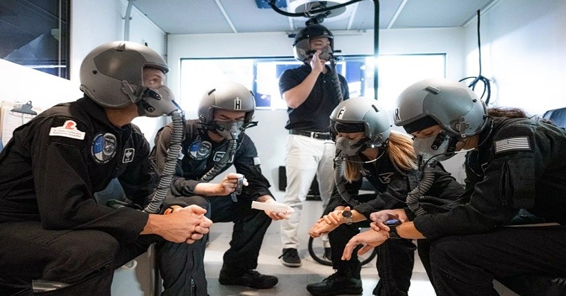  Pergi ke Luar Angkasa, Kru Polaris Dawn Gunakan Smartwatch Fenix 7 untuk Kumpulkan Data Biometrik