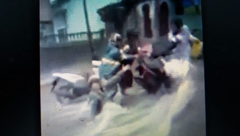  Banjir dan Longsor Terjang Jalur Purbalingga-Pemalang, Pengendara Motor Berjatuhan