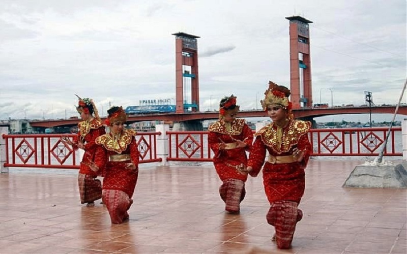 50 Bahasa Palembang Sehari-hari Beserta Artinya