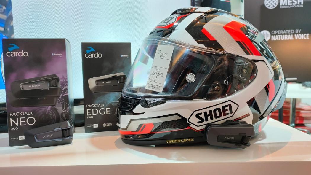 Bukan Sekadar Pamer, Ini Pentingnya Intercom Alat Komunikasi Bikers