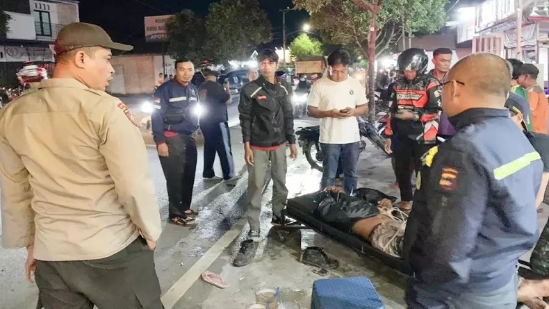 Mengamuk Bawa Senjata Tajam, Pria Mabuk di Banjabaru Ditangkap Polisi