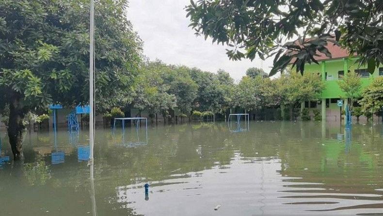 Sejumlah Sekolah di Solo Jadi Tempat Pengungsian Korban Banjir