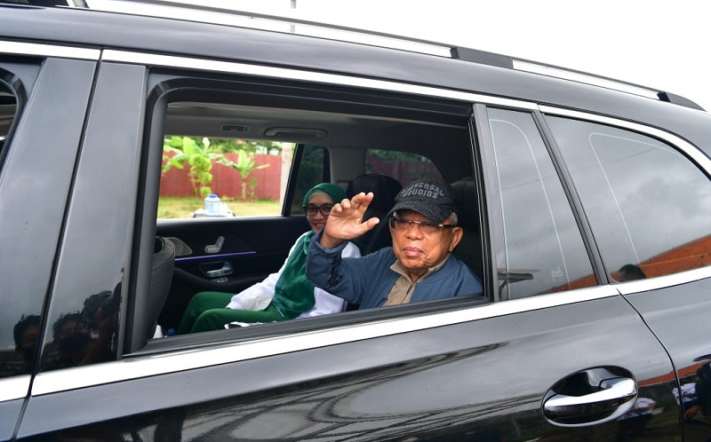 Momen Wapres Ma'ruf Amin Coba Mobil Paspampres: Lebih Nyaman Ya