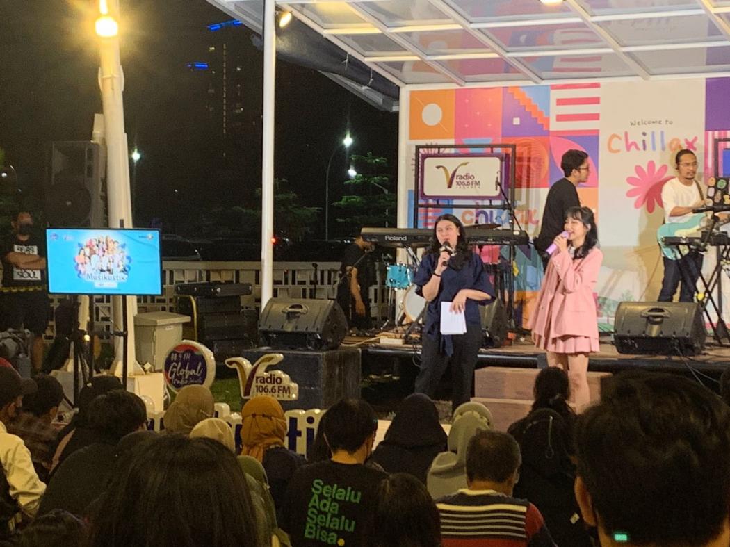 Seru! Kasyara dan Indahkus Ramaikan V Kustik di Chillax Sudirman