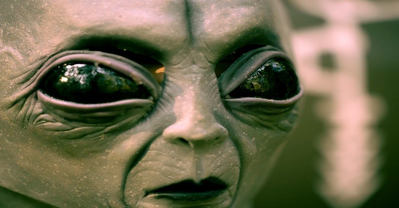 Peradaban Alien Diduga Ciptakan Black Hole untuk Menyimpan Data Kuantum