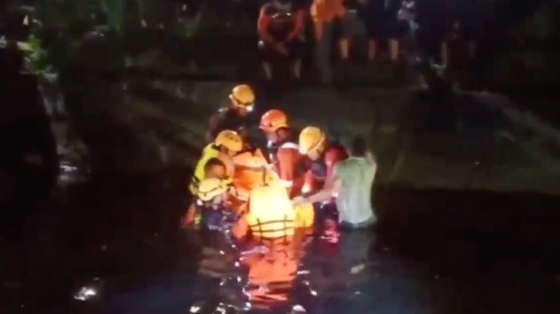Bocah 8 Tahun yang Tenggelam di Kanal Ditemukan Tewas, Tangis Keluarga Pecah