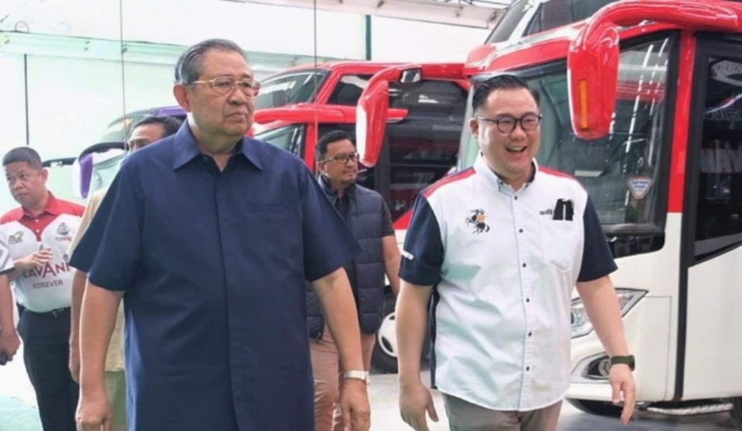 SBY Ternyata Penggemar Bus, Pesan Jetbus Jumbo untuk Keluarga