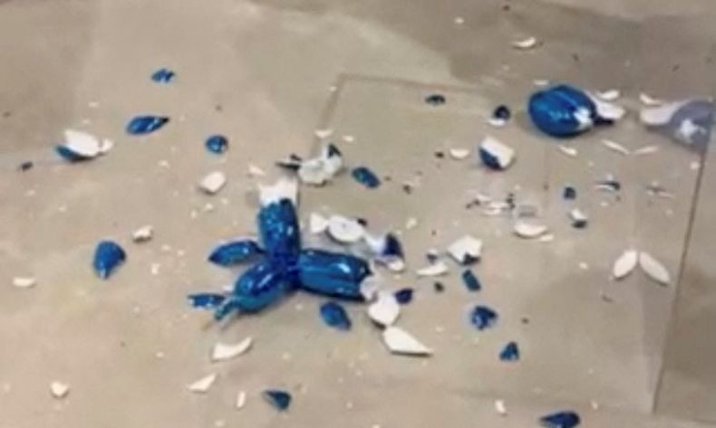 Dikira Balon, Pengunjung Pameran Tak Sengaja Hancurkan Patung Senilai Rp644 Juta