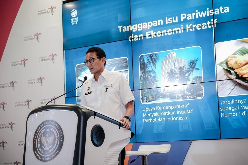 Pacu Mobilitas Wisatawan Nusantara, Sandiaga Upayakan Harga Tiket Pesawat Murah di Seluruh Provinsi