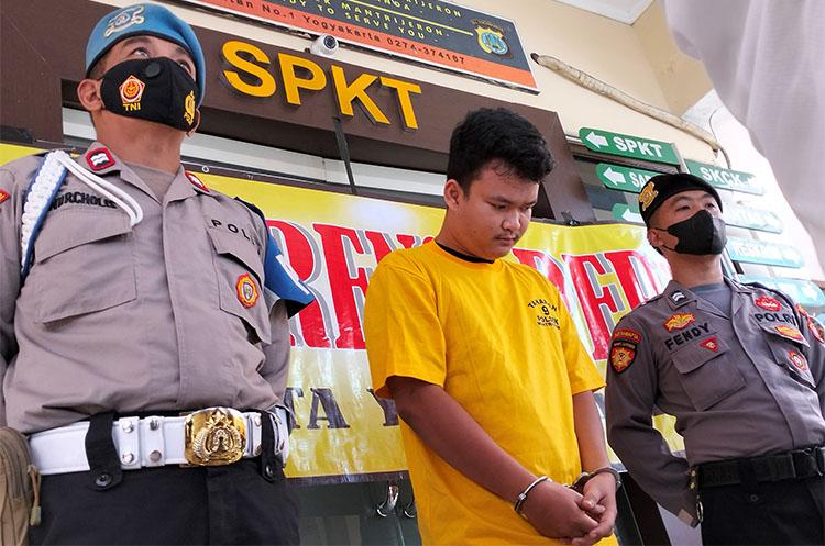 Ketagihan Judi Online, Pecatan Sekuriti Tipu 16 Orang Berdalih Jadikan Karyawan OJK