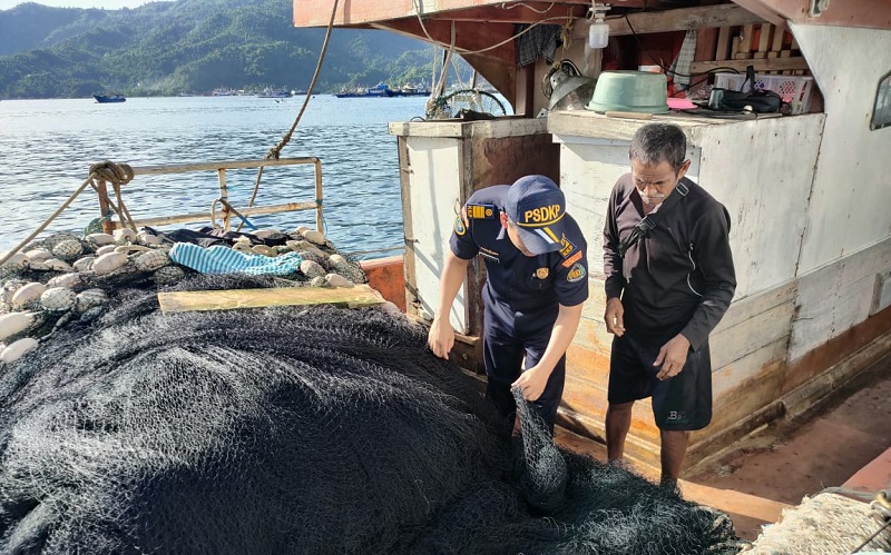 KKP Lumpuhkan 17 Kapal Illegal Fishing pada Operasi Awal Tahun